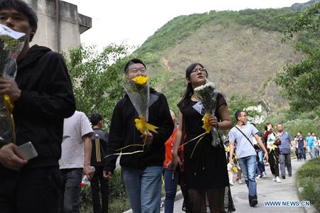 People Visit Earthquake-Destroyed Old-town Area of Beichuan,